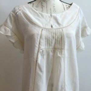 Old Navy top with ruffle sleeve/side button detail